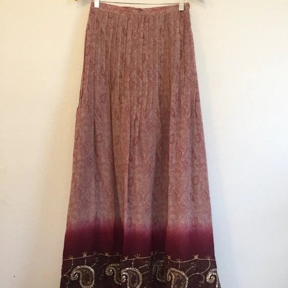 Bohemian paisley festival maxi skirt - Picture 2 of 4